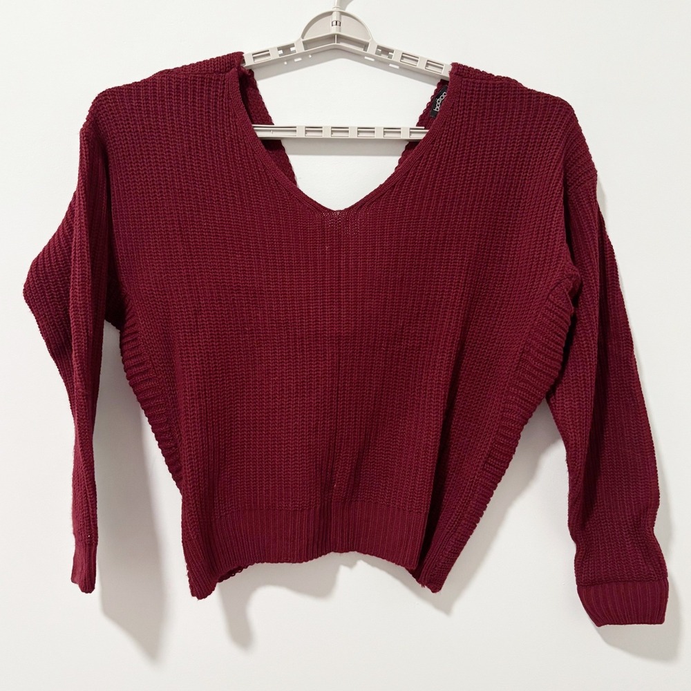 Boohoo Sweater Womens Size Small/Medium Burgundy Twist Back V-Neck Shaker Knit